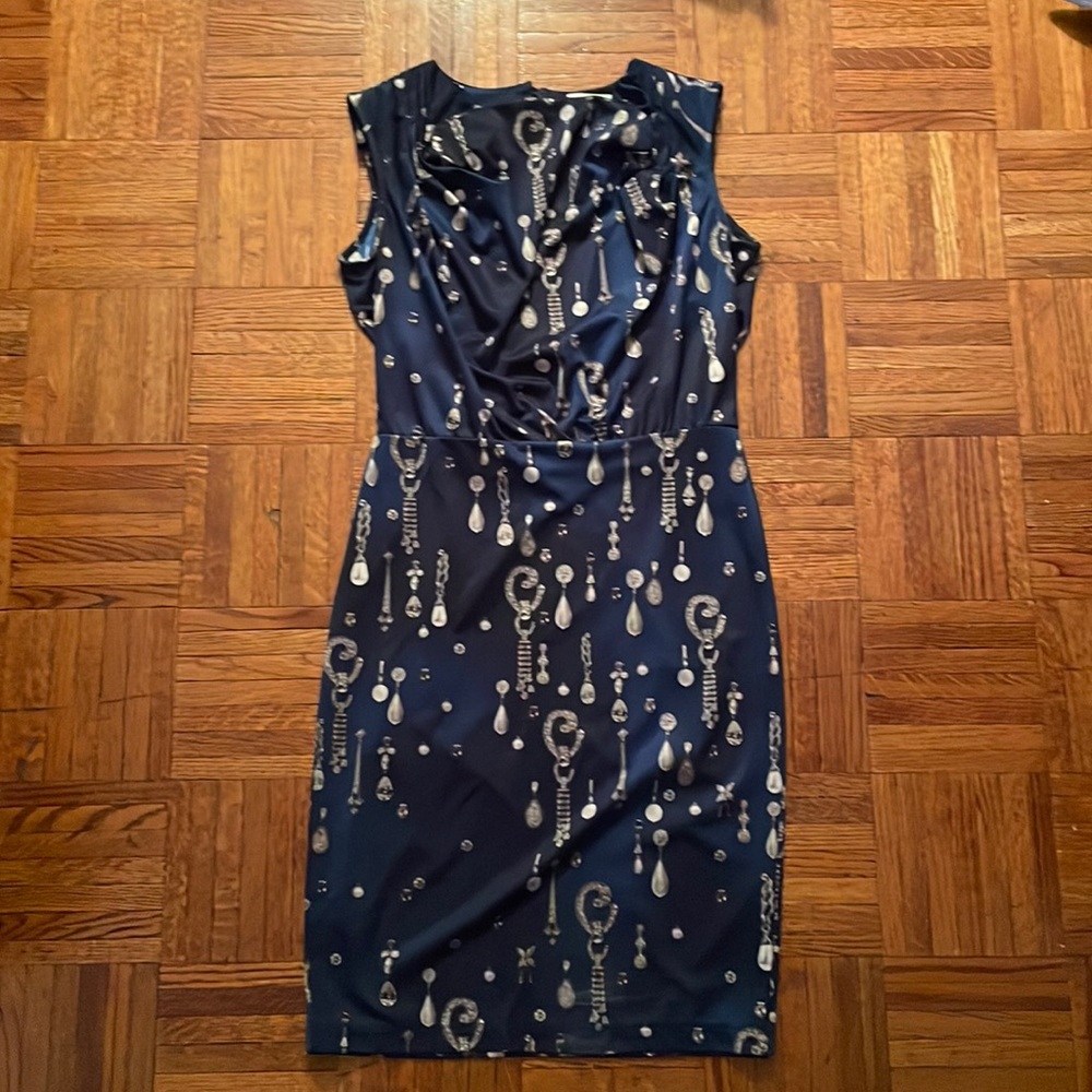 Beautiful New Carmen Marc Valvo Chandelier Dress.